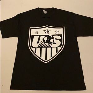 USA soccer men t shirt size Medium US